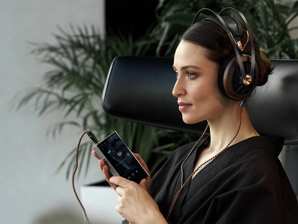 109 Pro Headphones