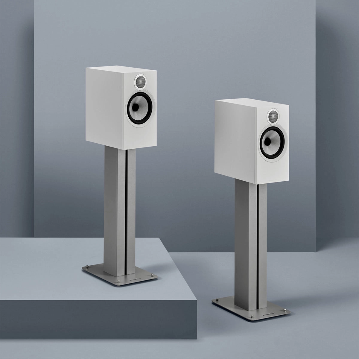 Bowers & Wilkins 606 S3 2-Way Bookshelf Speaker with 6.5" Continuum Cone Driver - Pair (White)