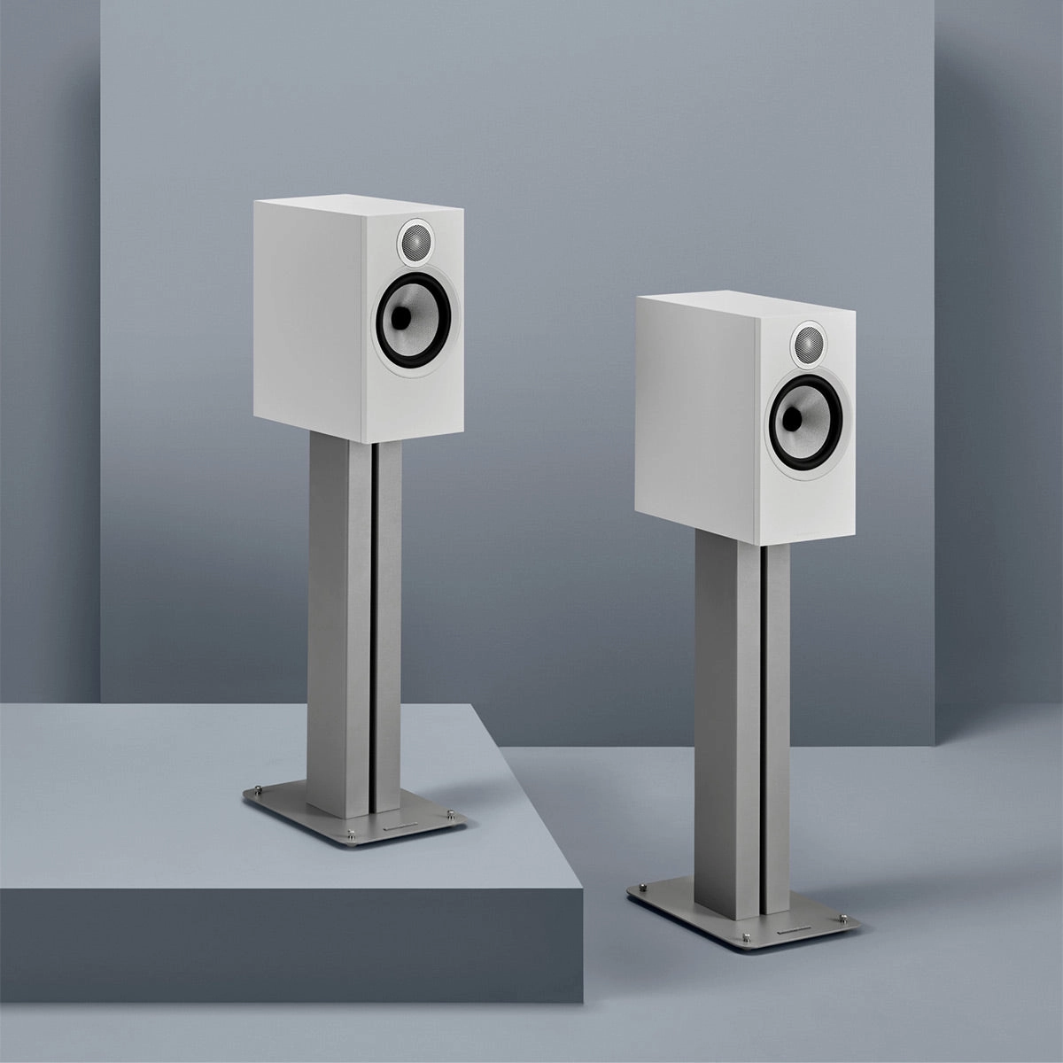 Bowers & Wilkins 606 S3 2-Way Bookshelf Speakers with 6.5" Continuum Cone Driver - Pair (White)