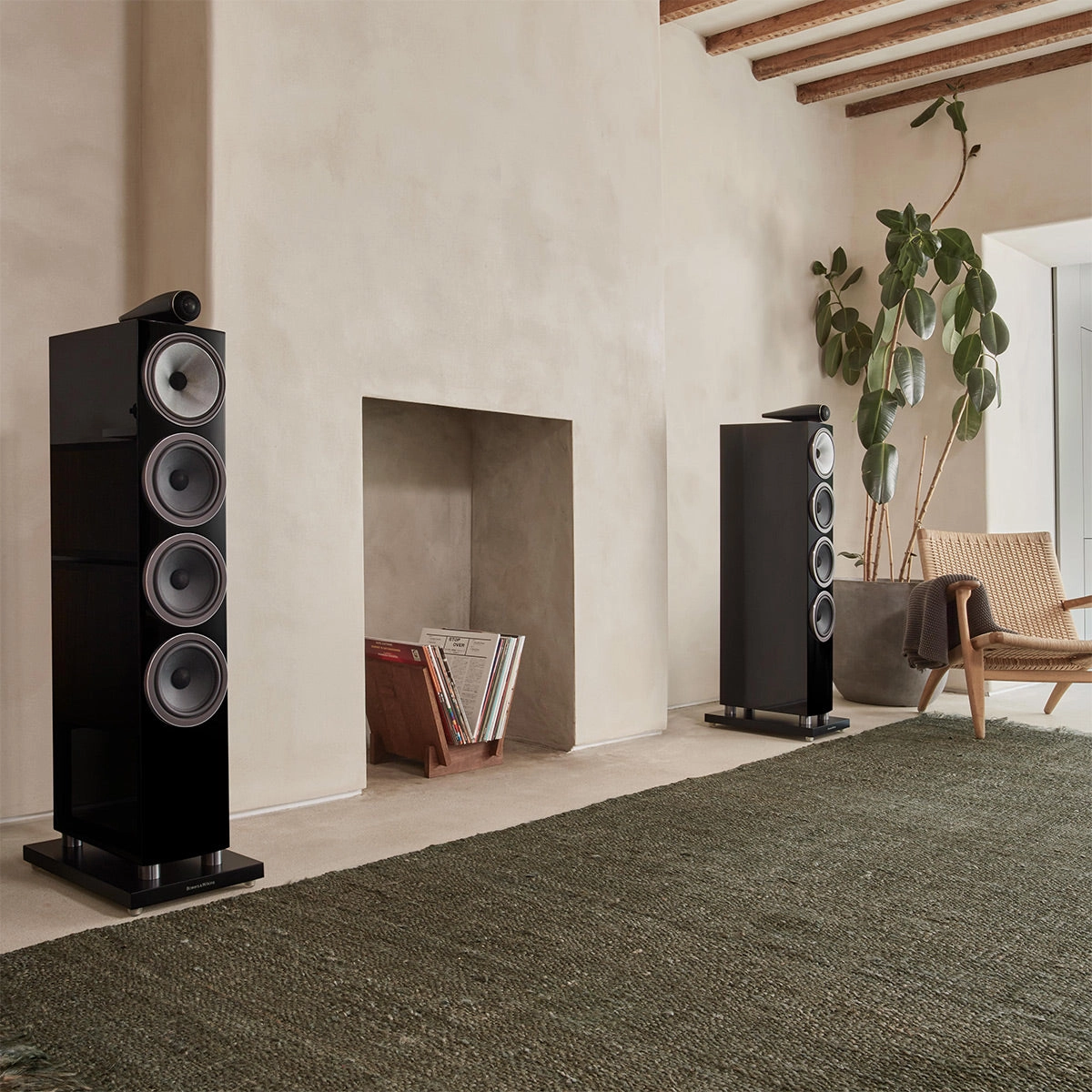 Bowers & Wilkins 702 S3 3-Way Floorstanding Speaker - Pair (Gloss Black)