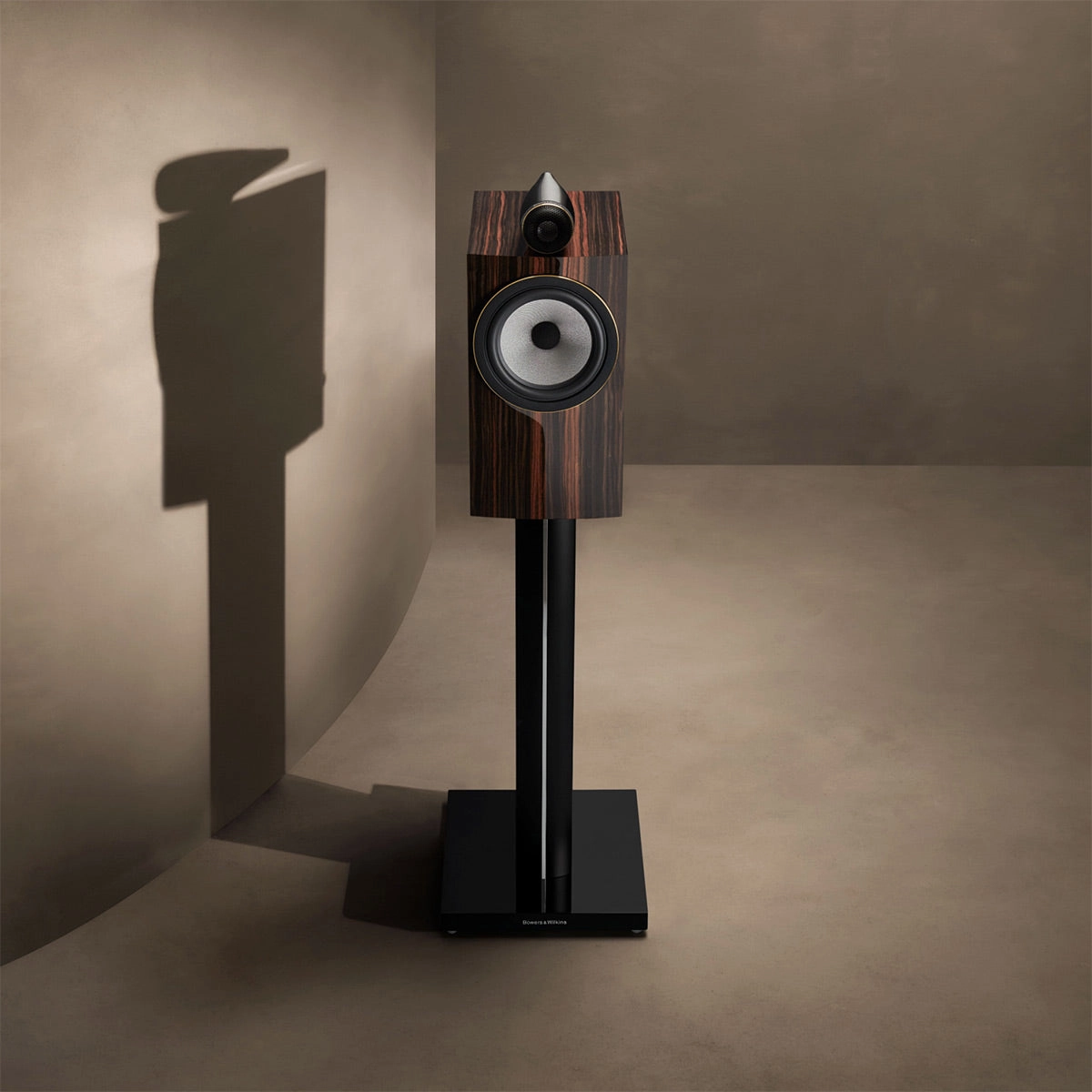 Bowers & Wilkins 705 S3 Signature 2-Way Bookshelf Speakers - Pair (Datuk Gloss)