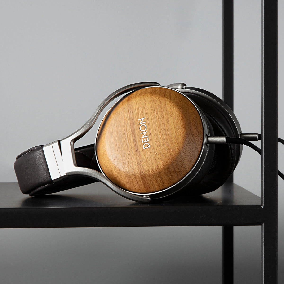 Denon AH-D9200 Reference Over-Ear Premium Headphone (Bamboo)