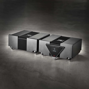 Gryphon Commander Preamplifier and PSU