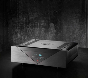 Gryphon Essence Preamplifier