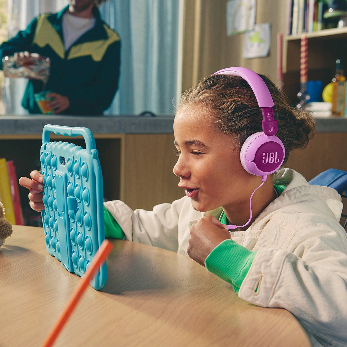 JBL jr320 Kid Safe On-Ear Wired Headphones (Purple)