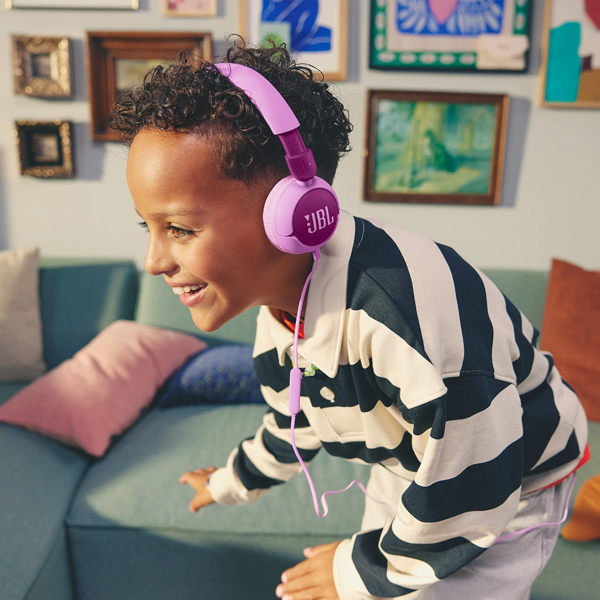 JBL Junior 320 BT Kid Safe On-Ear Wireless Headphones (Purple)