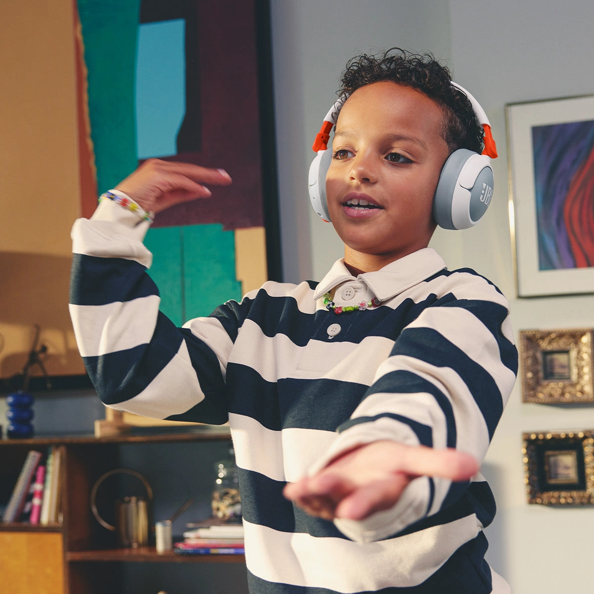 JBL Junior 470 Kid Safe On Ear Wireless Noise Cancelling Headphones (White)