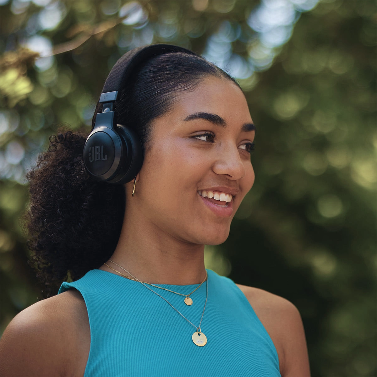 JBL Live 670NC Wireless On-Ear Adaptive Noise Cancelling Headphones (Black)