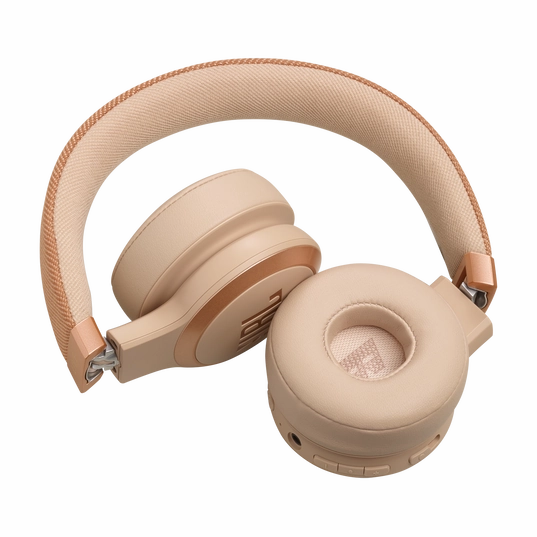 JBL Live 670NC Wireless On-Ear Noise-Cancelling Headphones (JBLLIVE670NCBLKAM)