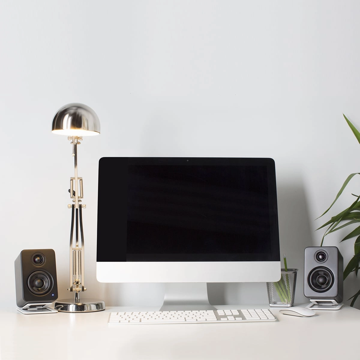 Kanto YU2 Powered Desktop Speakers - Pair (Matte Black)