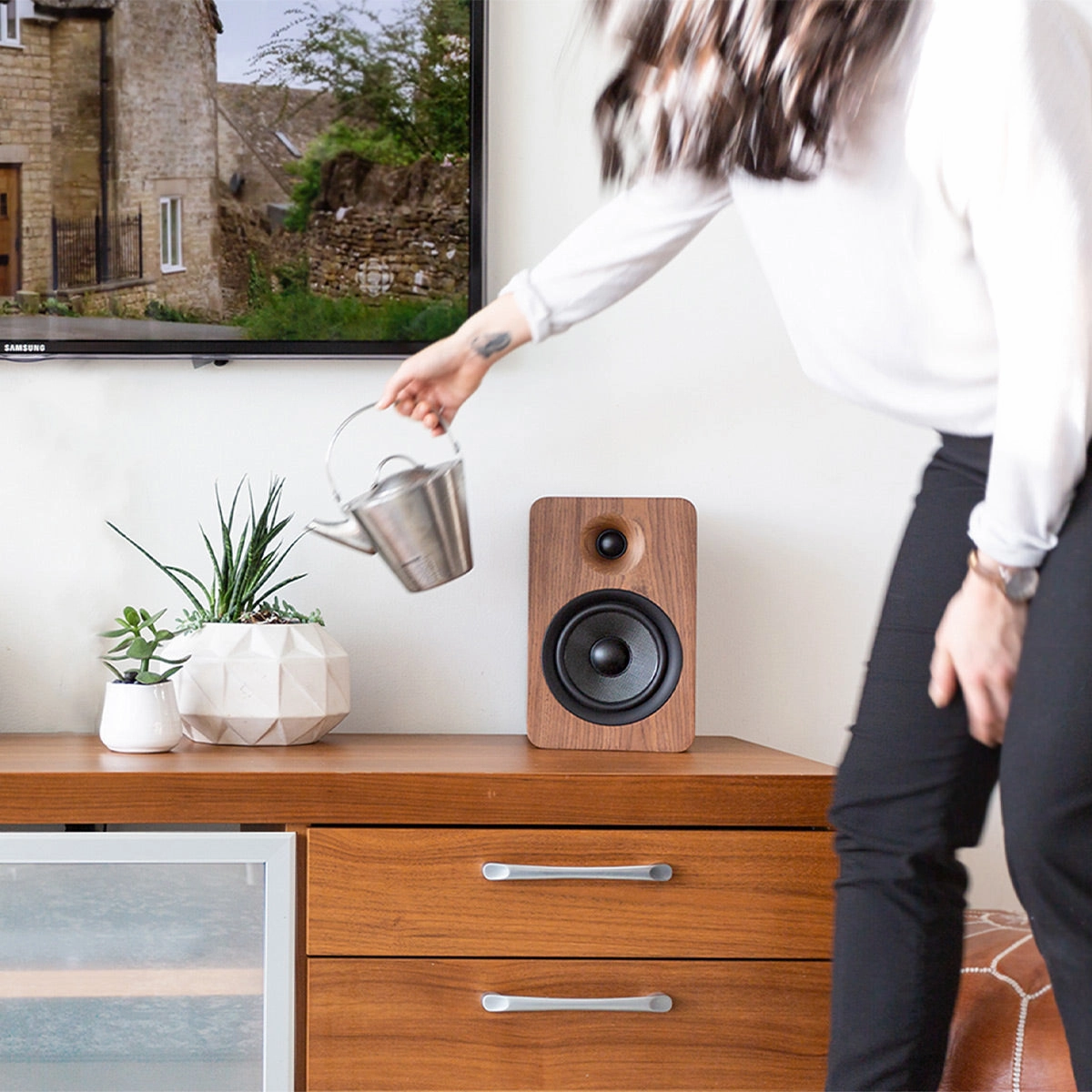 Kanto YU6 Powered Bookshelf Speakers with Built-In Bluetooth - Pair (Walnut)