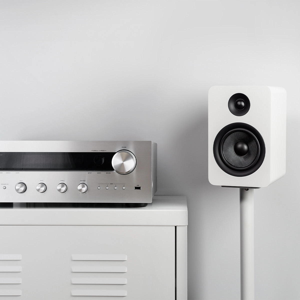 Kanto YUP6 Passive Bookshelf Speakers with 1" Silk Dome Tweeter and 5.25" Kevlar Woofer - Pair (White)