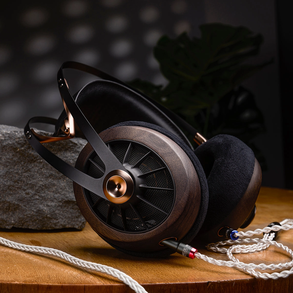 Meze 109 PRO Headphones Premium Package with 4.4mm Copper Balanced PCUHD Cable (Open Box)