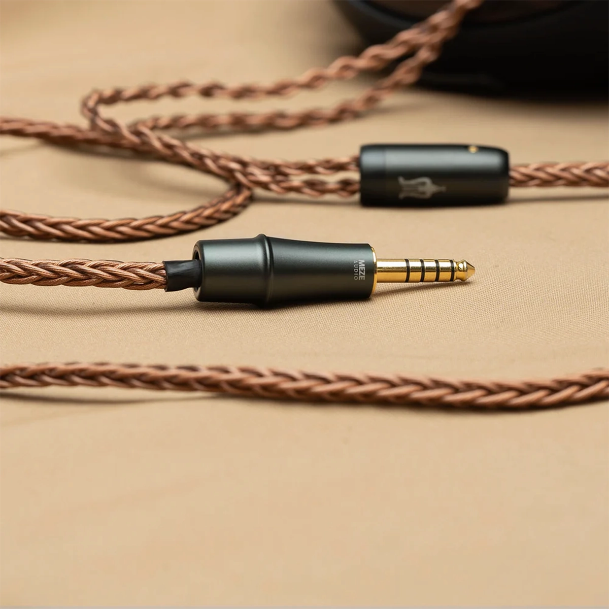 Meze 109 PRO Premium Package with 4.4mm Copper Balanced PCUHD Cable