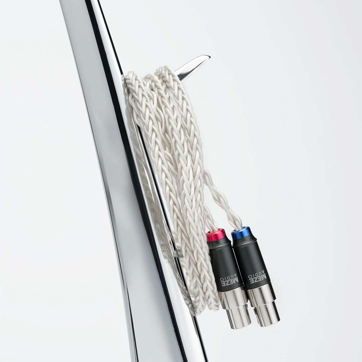 Meze ELITE Headphones and Manta Chrome Stand Limited Winter Soundscapes Bundle
