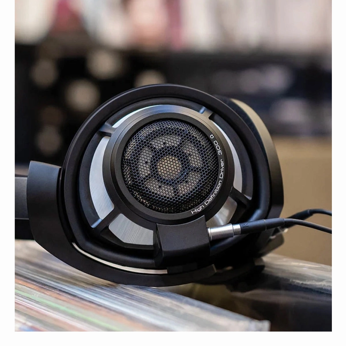 Sennheiser HD 800S Studio Professional Over-Ear Headphones (Black)