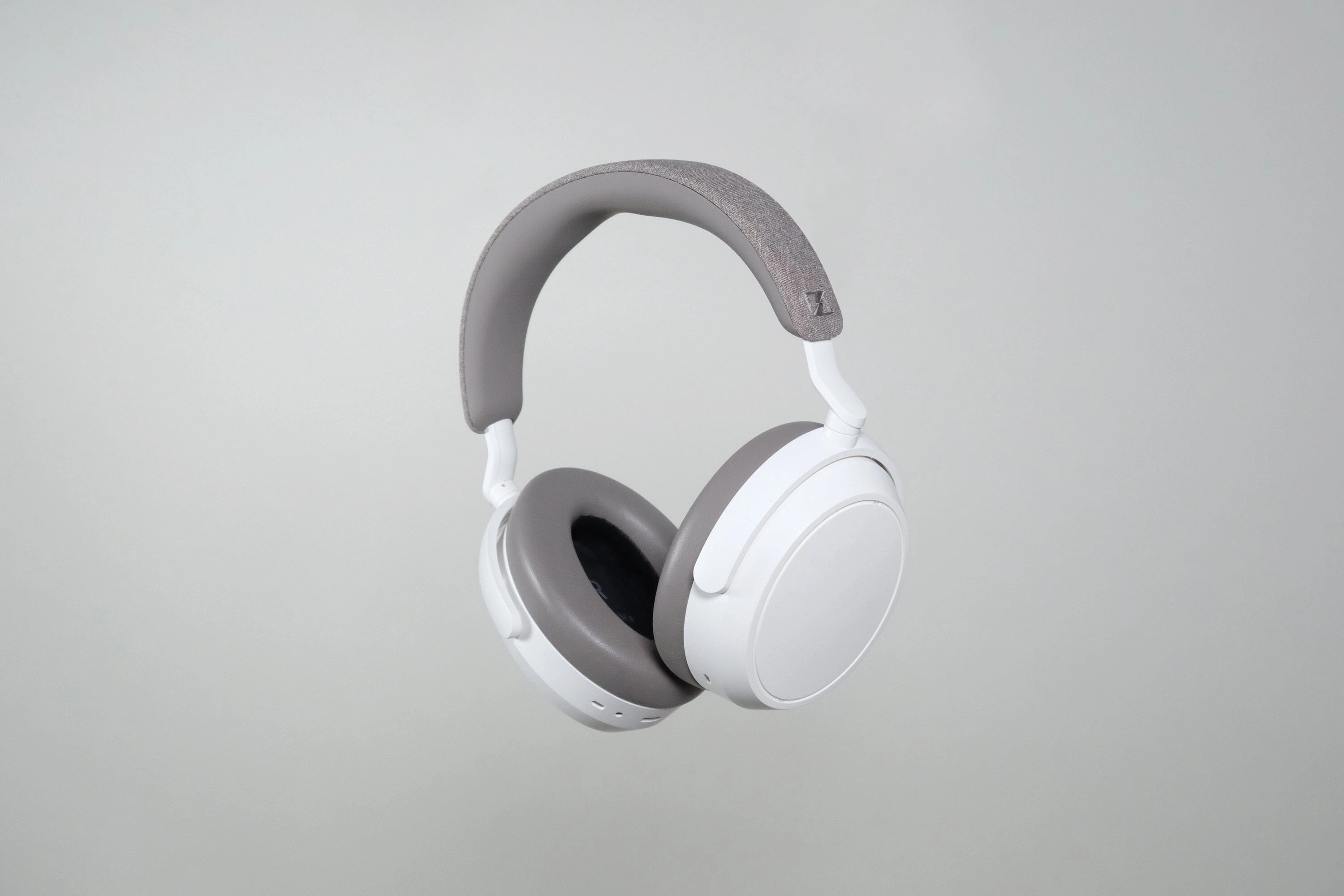 Sennheiser Momentum 4 Headphones