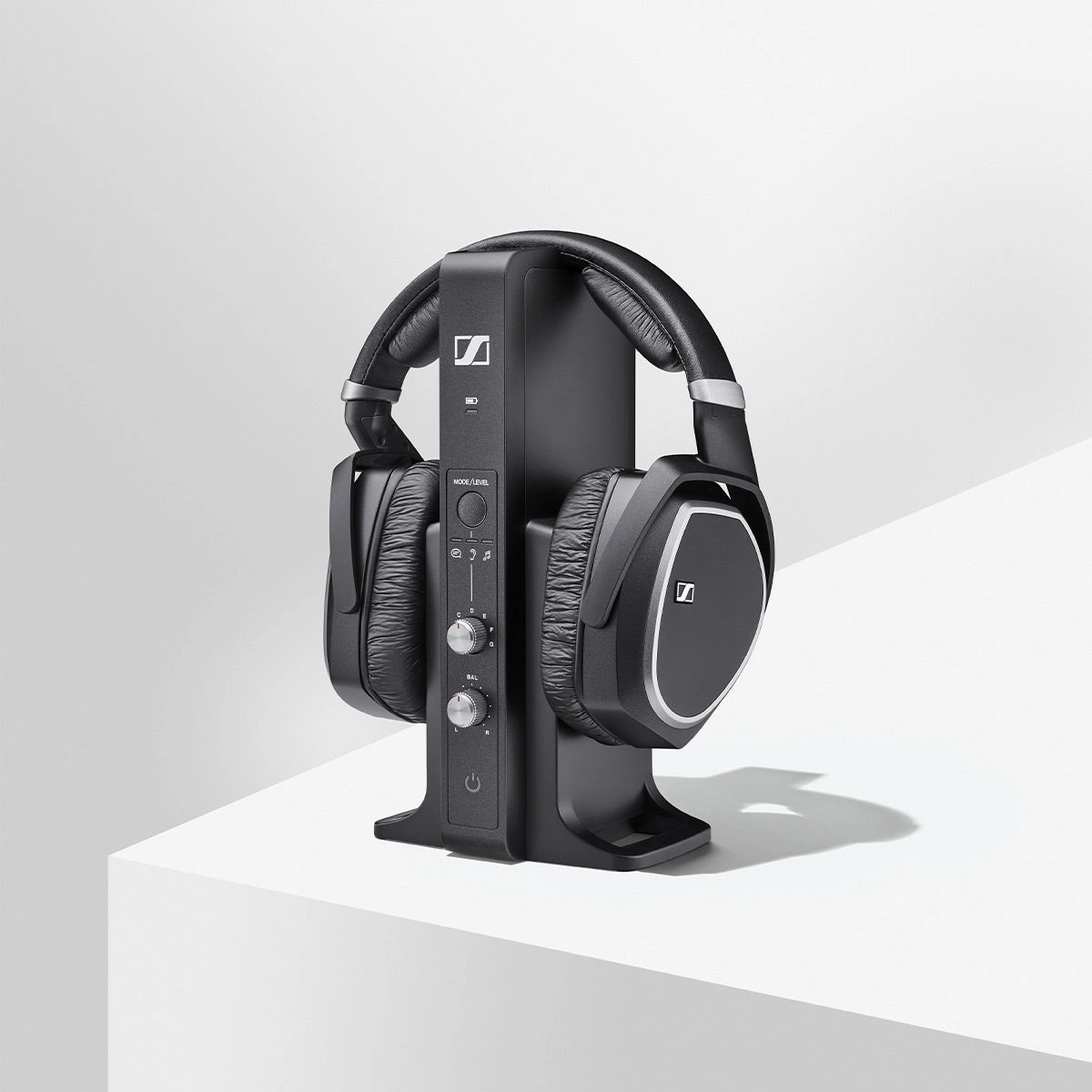 Sennheiser RS195 Over-Ear Closed Headphones (Black)