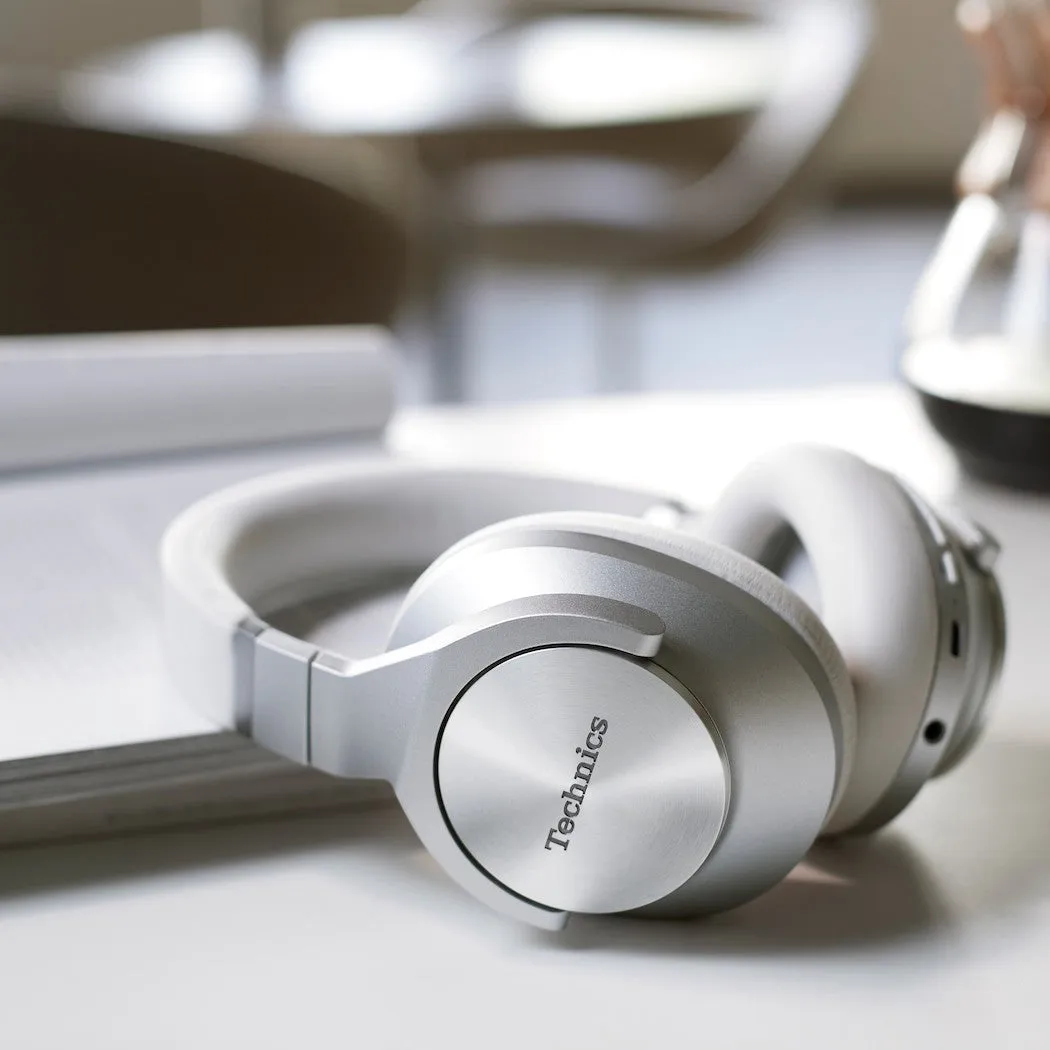 SHOWROOM MODEL - Technics EAH-A800 Wireless Noise Cancelling Headphones