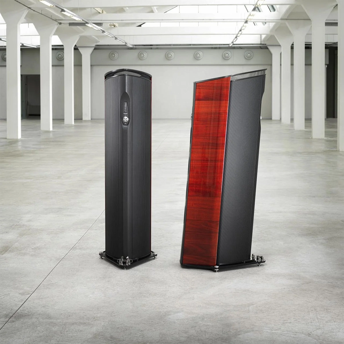 Sonus faber Lilium Floorstanding Speakers - Pair (Red)